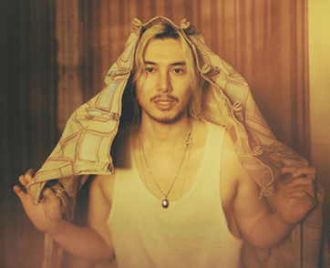 Fujii Kaze ศิลปินหนุ่มสุดฮอตชาวญี่ปุ่น คัมแบคพร้อมเพลงไตเติล ‘Prema’ กับ MV ที่ถ่ายทำ ณ บ้านผาลาย เชียงใหม่ ไทยแลนด์
